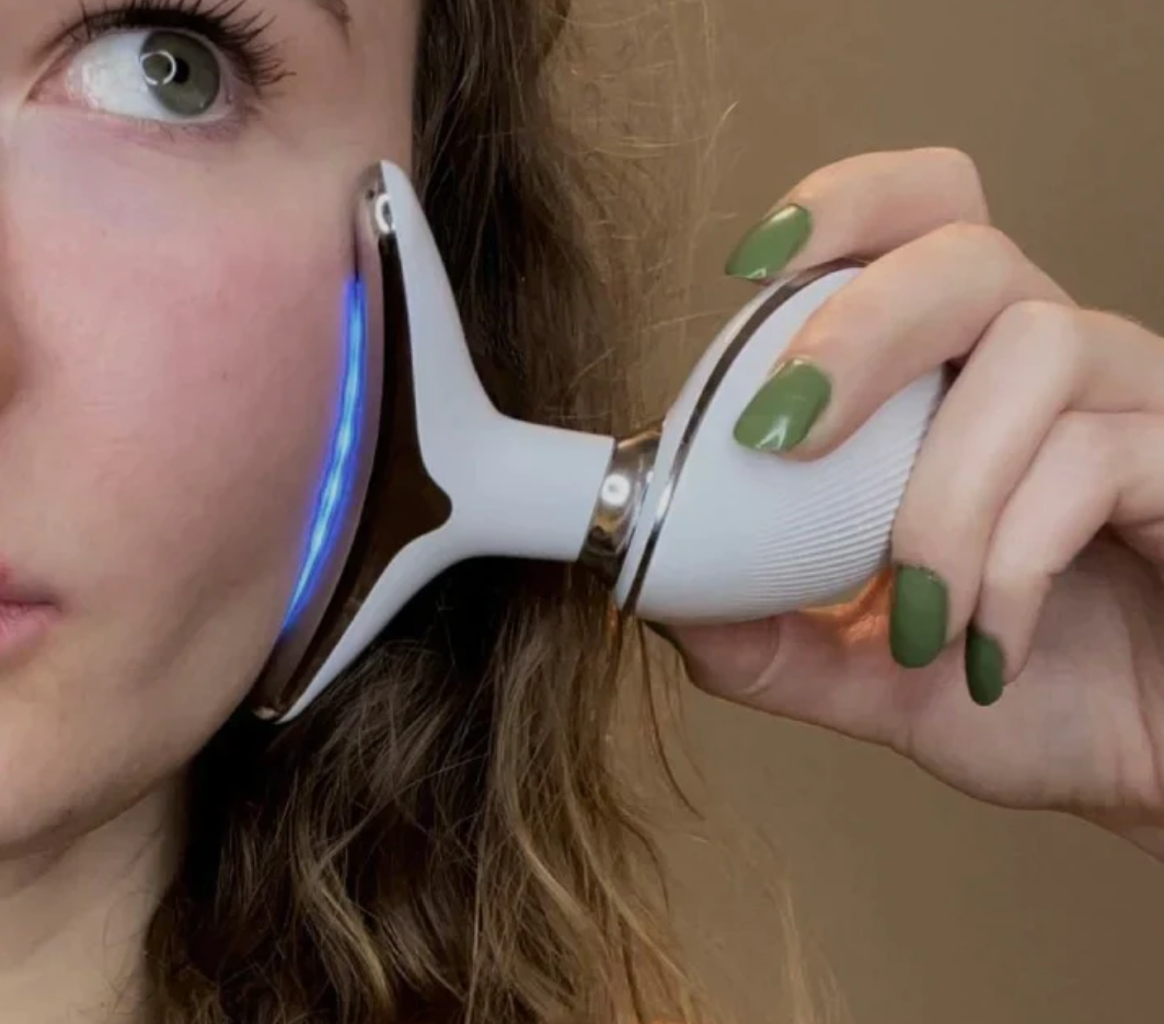 Anerki™ Micro Glow Massager